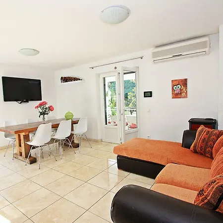 Hébergement de vacances Holiday House Pia Mirce
